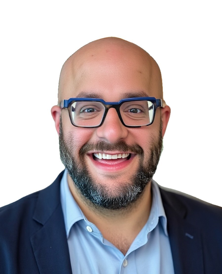 Headshot of Max Kurek